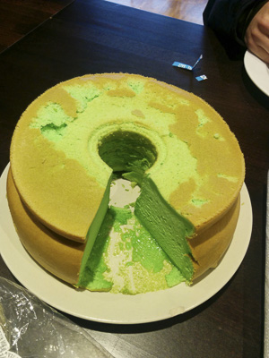 Pandan cake